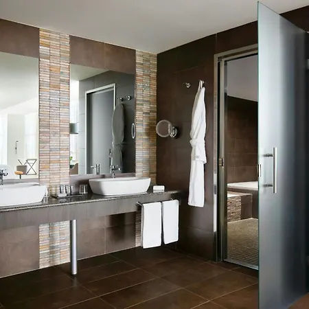 Sheraton Milan Malpensa Airport & Conference Centre Hotel