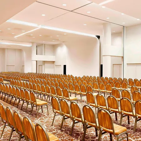 Sheraton Milan Malpensa Airport & Conference Centre Hotel Ferno