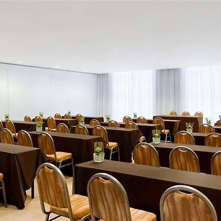 Hotel Sheraton Milan Malpensa Airport & Conference Centre Ferno