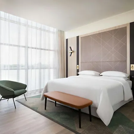Sheraton Milan Malpensa Airport & Conference Centre Отель 4*