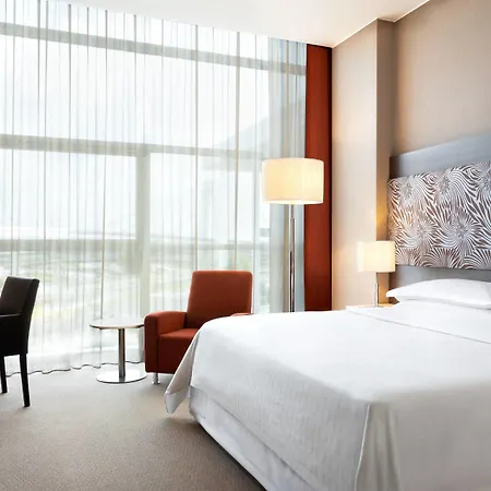 Hotel Sheraton Milan Malpensa Airport & Conference Centre