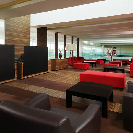 Hotel Sheraton Milan Malpensa Airport & Conference Centre 4*