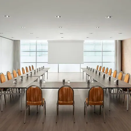 Szálloda Sheraton Milan Malpensa Airport & Conference Centre Ferno