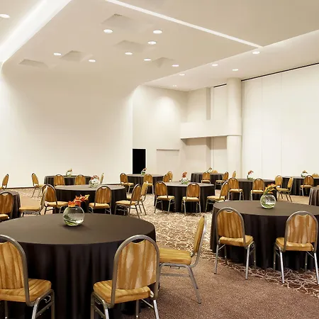 Sheraton Milan Malpensa Airport & Conference Centre 4*